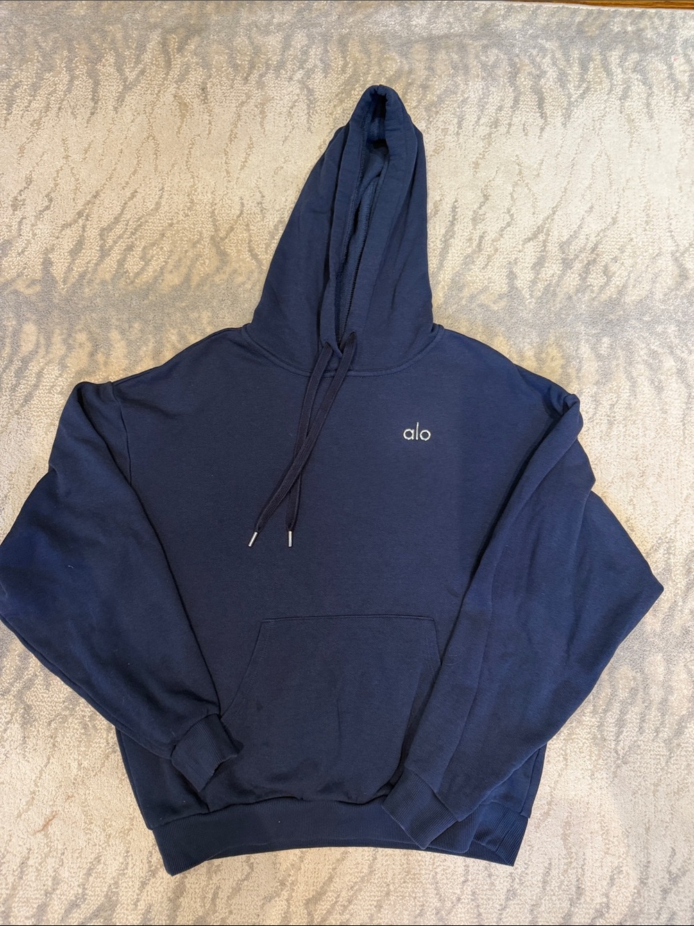 ALO Yoga Men's Navy Pullover Hoodie - Minimal Logo